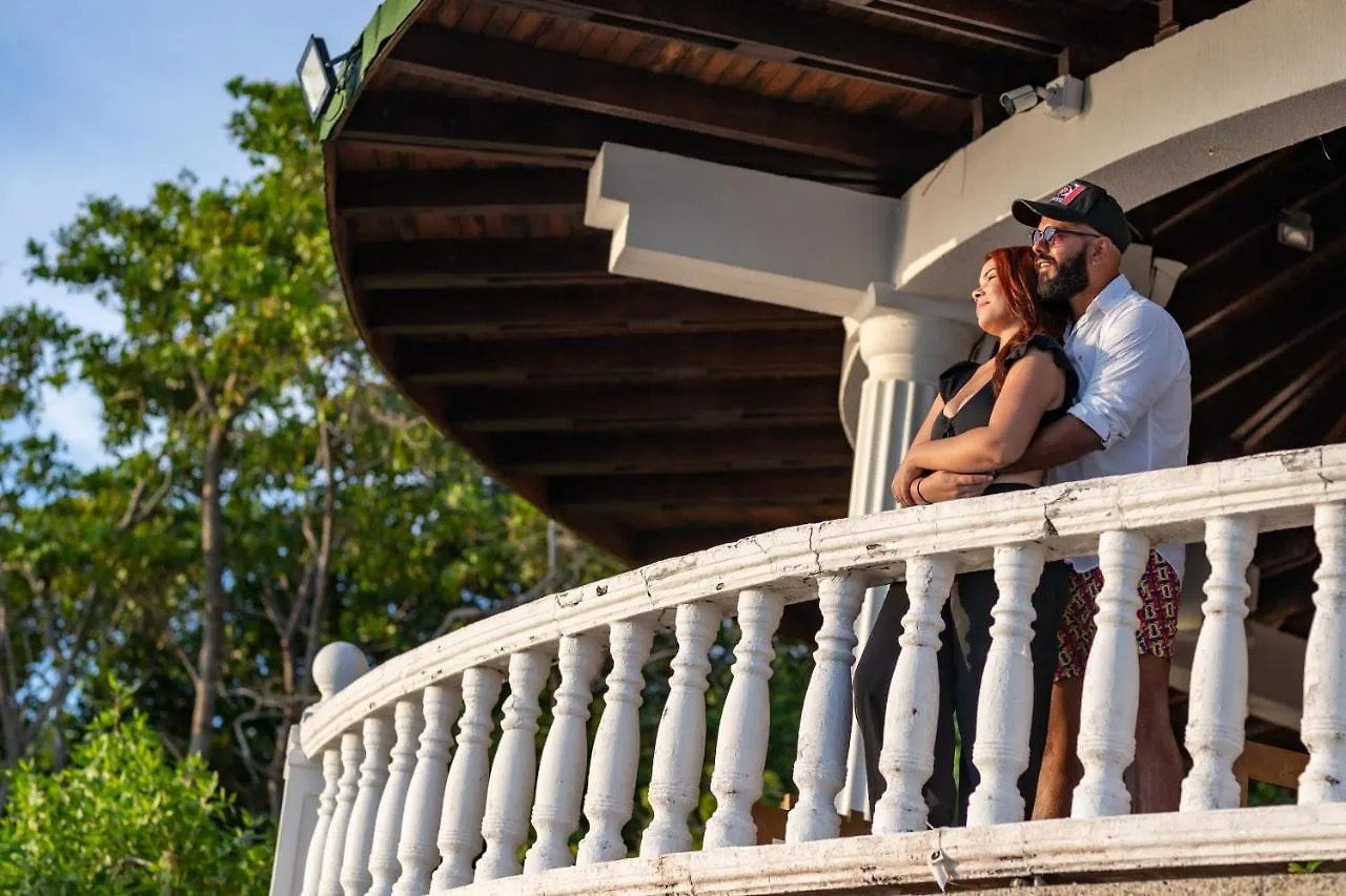 Hotel Cocoliso Island Resort Isla Grande